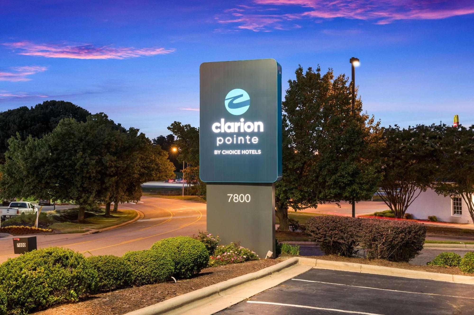 Отель Clarion Pointe Greensboro Airport Экстерьер фото